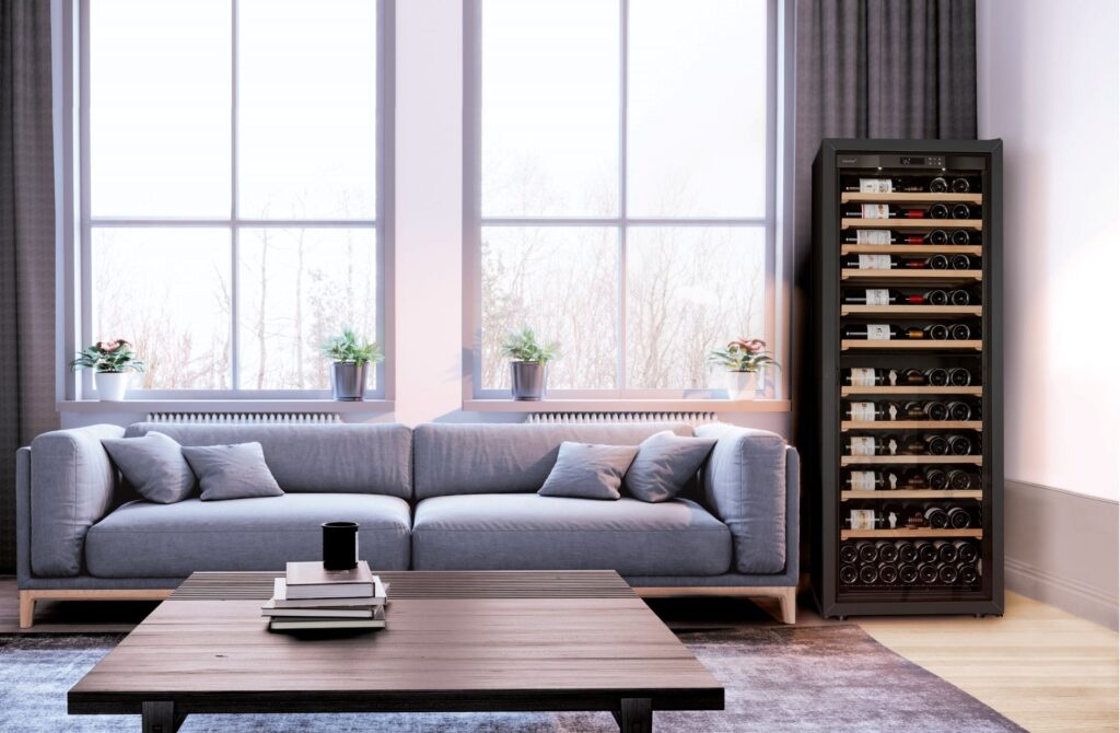 LA PREMIERE SALON POSE LIBRE TAILLE L SERVICE FORMAT ITALIENNE 1 Custom